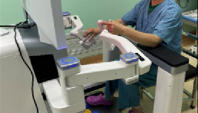 为国产手术机器人点赞！青岛市立医院专家借助国产“黑科技”完成卵巢肿瘤精准切除术