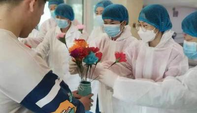 爱与责的双向奔赴！青岛市社会福利院开展“双节”感恩主题活动