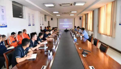 边检送法上门  共筑平安港口