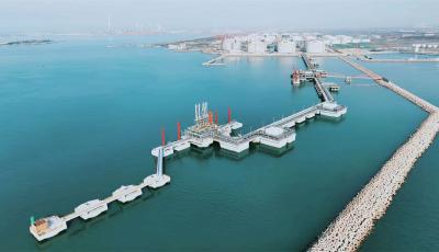 山东液化天然气第二个LNG泊位竣工