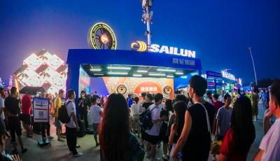 限定惊喜派送不断，赛轮集团携液体黄金轮胎亮相青岛国际啤酒节