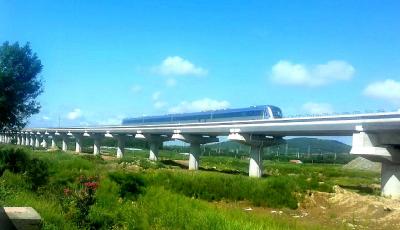 立秋：云天收夏色 木叶动秋声