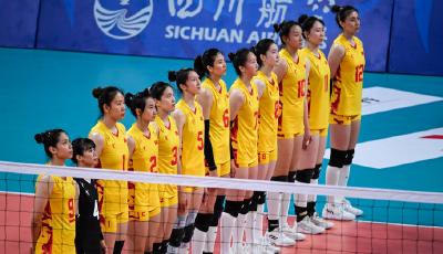 中国队获成都大运会女排冠军
