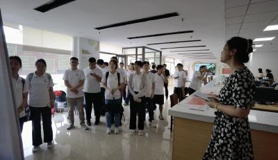 “走进人社·共话未来”北大清华学子暑假实训营来青参观交流