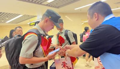 不负青春，荣耀归来！青岛市开展秋季自主就业退役士兵“荣归”欢迎活动