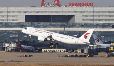C919單筆最大訂單落地！中國東航與中國商飛簽署100架C919購機協議