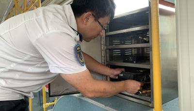 全面“體檢”加密班次 青島溫馨巴士護(hù)航乘客團(tuán)圓路