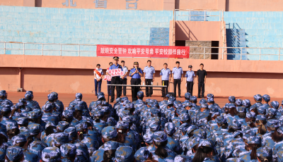 为新生送上精彩“第一课”！青岛地铁分局开展普法宣传进校园活动