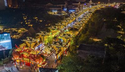 中国经济信心说丨单日首破2000万人次！“加强版黄金周”彰显经济活力