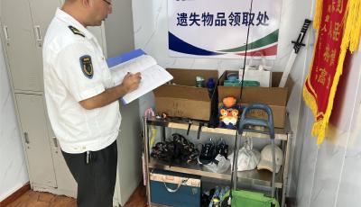 在公交車上丟了物品？青島溫馨巴士等乘客來認領(lǐng)