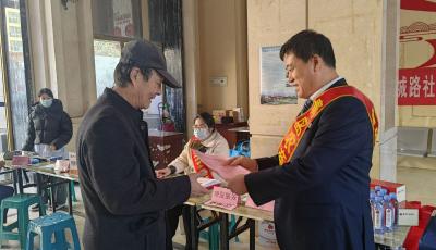 青島農(nóng)商銀行助力新市民“點(diǎn)亮”美好生活