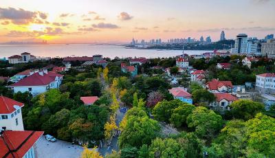 航拍青島八大關(guān) 美麗景致入畫來