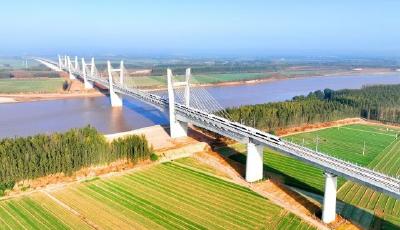 济郑高铁今日全线贯通运营，济南至郑州最快1小时43分可达