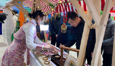 山海情深共發(fā)展 西藏特色產(chǎn)品展銷暨青島市非物質(zhì)文化遺產(chǎn)進(jìn)商區(qū)活動(dòng)在青島順利舉辦