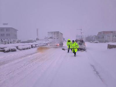 以雪为令 青岛市交通运输局启动应急预案除雪保畅