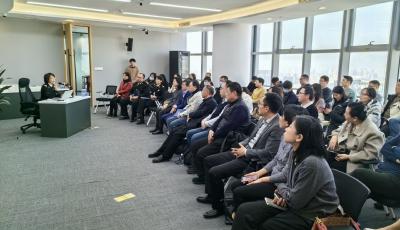 深入企業(yè)問需紓困 聚力優(yōu)化營商環(huán)境 青島“港航燈塔”鑄品牌譜新篇