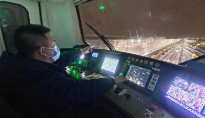 20日晚青島地鐵加開62列次列車，送5164人次回家