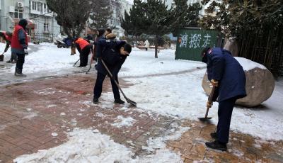 市北區錯埠嶺消防救援站參與掃雪鏟冰