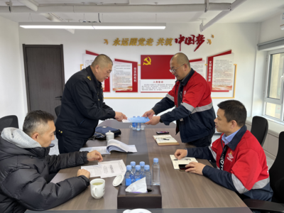 走进货运企业“一对一”精准答疑 青岛市运输中心开展“春风暖‘新’ 送策百企”活动 