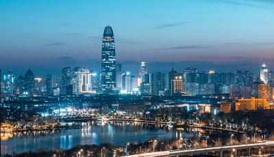 2024全国两会系列评论“向未来”⑪丨以实干担当绘就山东高质量发展新画卷