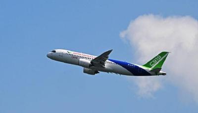 习近平两会时刻丨“大国工匠是我们中华民族大厦的基石、栋梁”