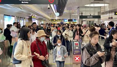 青岛地铁客流连续3日摸高  九座车站刷新历史纪录