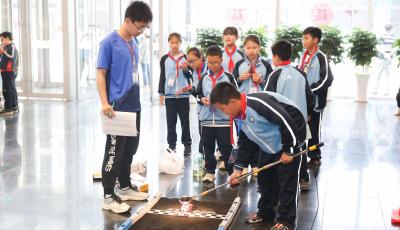 “駕馭未來”全國(guó)青少年車輛模型教育競(jìng)賽總決賽青島選拔賽舉行