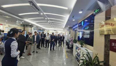 政民互動(dòng)零距離！青島市人社局開展“社會(huì)監(jiān)督員走近社銀合作服務(wù)”活動(dòng)