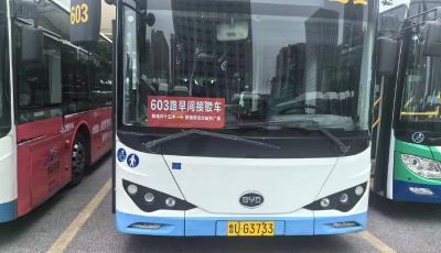 調(diào)整發(fā)車時間 優(yōu)化早公交接駁 青島城運助力濟(jì)青高鐵“公交化”運營