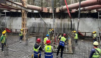 青島地鐵15號線項目溝岔站首段底板順利完成澆筑