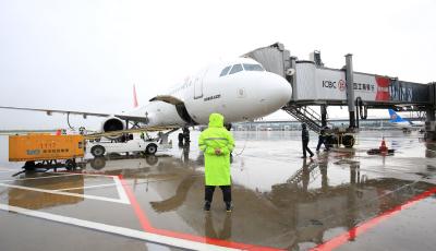 风雨来袭 “青”心护航 青岛机场多措并举开展雷雨季节运行保障