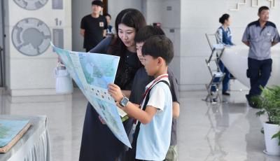 青島市自然資源和規(guī)劃局舉辦2024年測繪法宣傳日暨國家版圖意識宣傳周活動