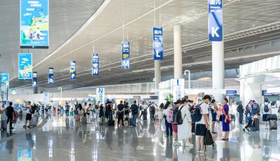 青島機(jī)場今年發(fā)送旅客突破2000萬人次！ 