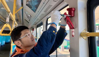 檢修車輛、安全督察、個性化服務……青島溫馨巴士多舉措迎客運高峰