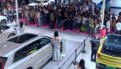现场 | 美不胜收！2025青岛国际车展开幕