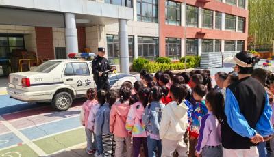 警校攜手筑防線 法治護航伴成長——青島市公安局全學段推進“法治宣講進校園”行動
