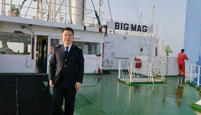 致敬蔚藍航道的“護航者”！青島引航人“五一”我在崗，堅守水上國門