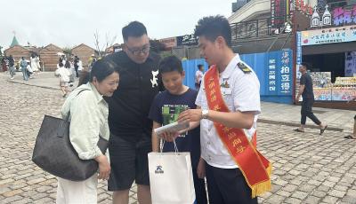 提升公交吸引力，他們這樣做！青島巴士志愿者成城市“新導游”