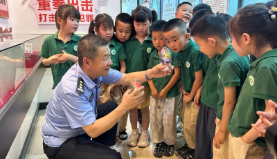李沧公安持续开展禁毒宣传活动