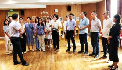 琴島公益攜愛心企業(yè)家及志愿者走進(jìn)晨星實(shí)驗(yàn)學(xué)校 共助特教事業(yè)
