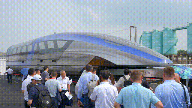 世界高鐵大會，中車四方高速列車“硬核”科技精彩亮相