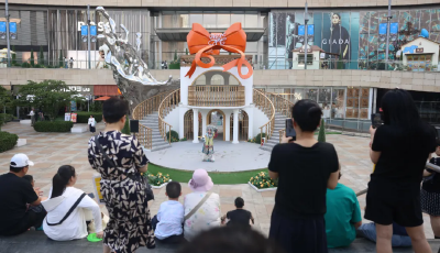 沉浸式感受傳統(tǒng)京劇美學盛宴！“京劇與啤酒”主題演出“勁”道十足
