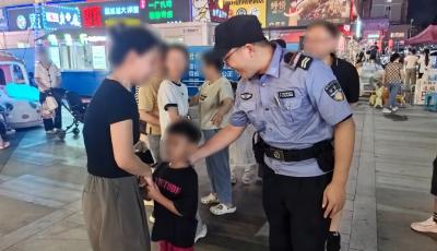 “撿”萌娃、辦落戶、尋失物……黃島公安的暖心警事