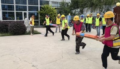 工地双节暖意浓 建设者共庆家国情