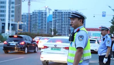 青島海牛足球隊(duì)主場(chǎng)比賽，城陽(yáng)交警溫馨提示！