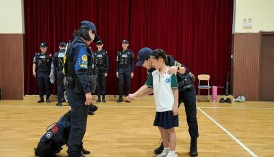 青岛青鸾特巡队进校园开展教师节安全共建主题活动