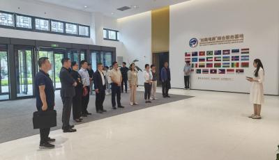青島市交通運輸局組織黨外人士開展調研 共商國際物流與交通發展新路徑