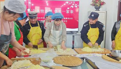 边包饺子边普法！青岛李沧公安“交所融合”进社区