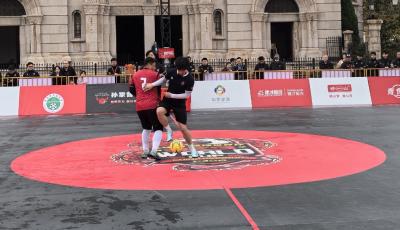 以球会友 街头打擂台 2025全球3V3足球世界杯全国组赛事在青岛开哨