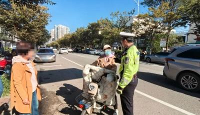 黄岛交管严查电动车交通违法，10月以来查处违法行为1.2万余起